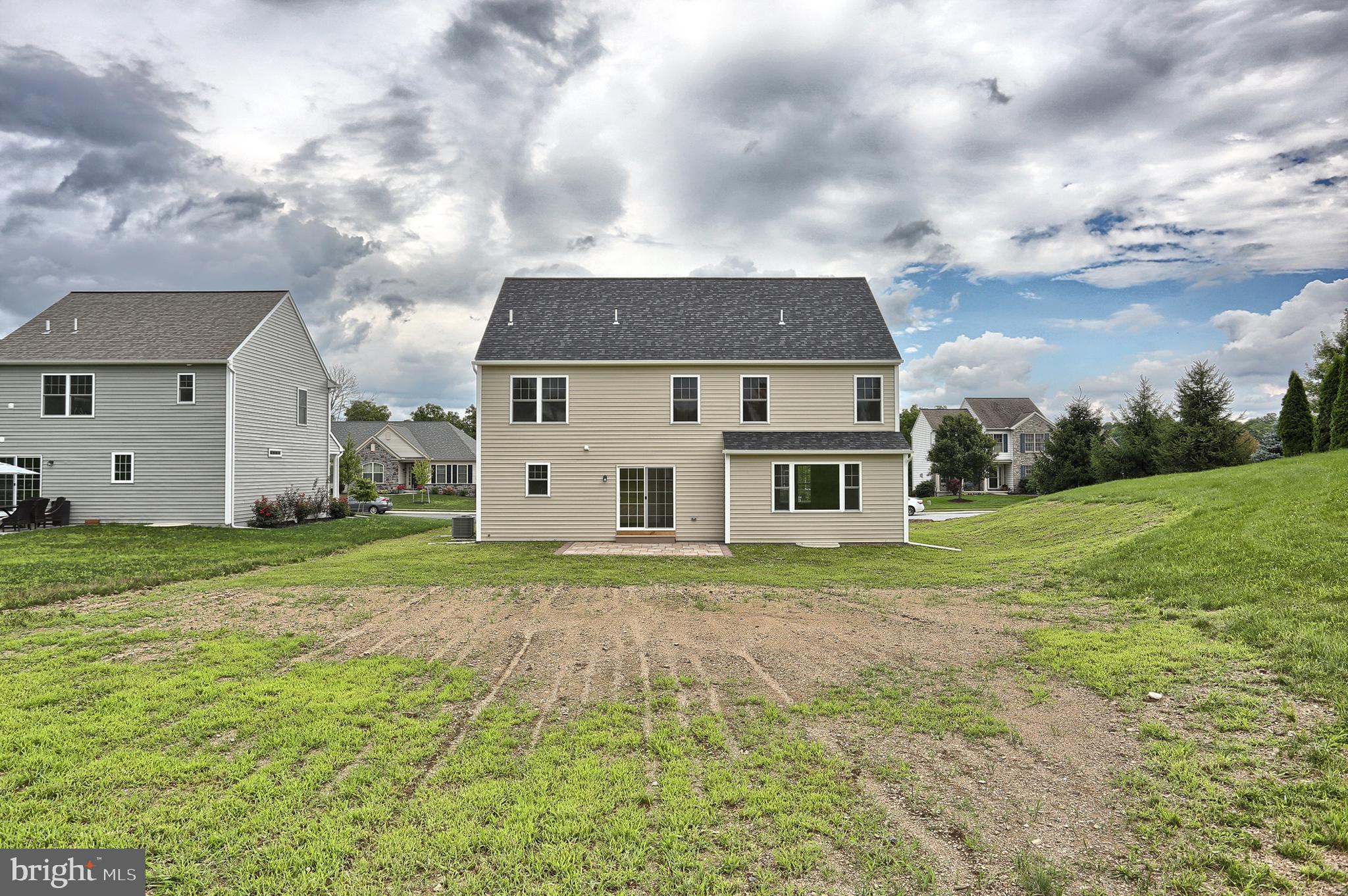 7045 Beaver Spring Road Harrisburg, PA 17111 - Photo 9 of 41 Gallery Image 9