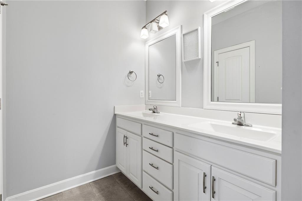 807 Old Stage Road Pleasant Hill, MO 64080 - Photo 16 of 38