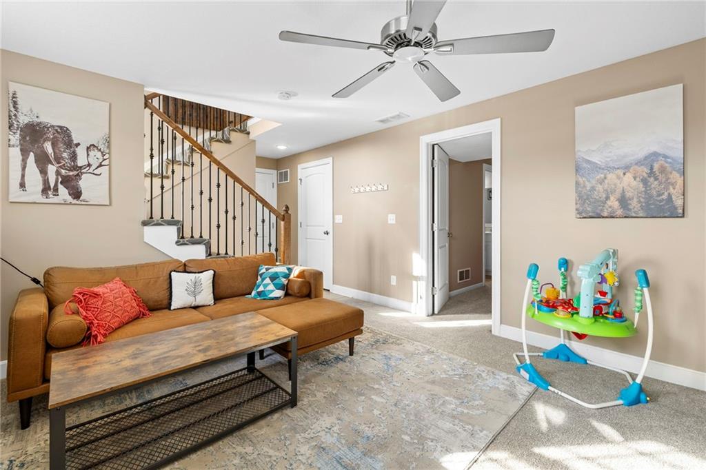 807 Old Stage Road Pleasant Hill, MO 64080 - Photo 23 of 38