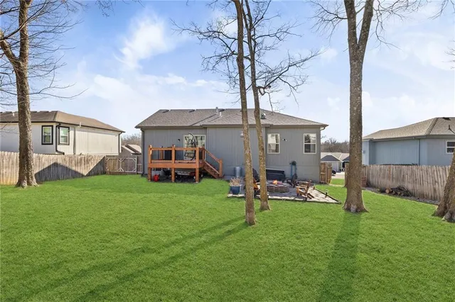 $360,000 | 807 Old Stage Road, Pleasant Hill, MO 64080