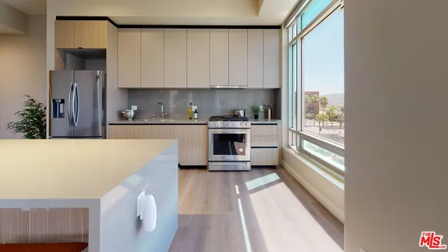 $4,642 | 520 North Central Avenue, Unit 1905, Glendale, CA 91203