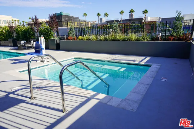 $4,642 | 520 North Central Avenue, Unit 1905, Glendale, CA 91203