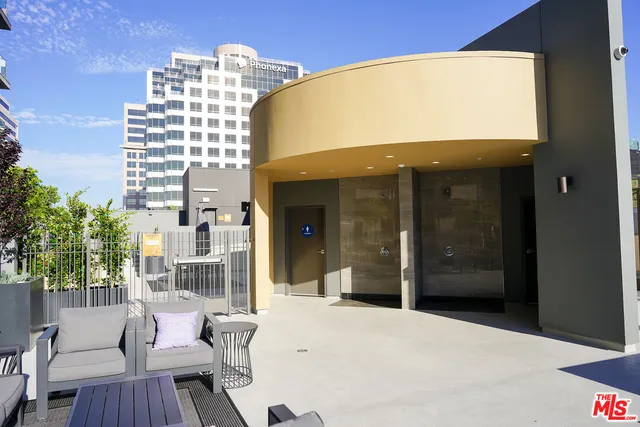 $4,642 | 520 North Central Avenue, Unit 1905, Glendale, CA 91203