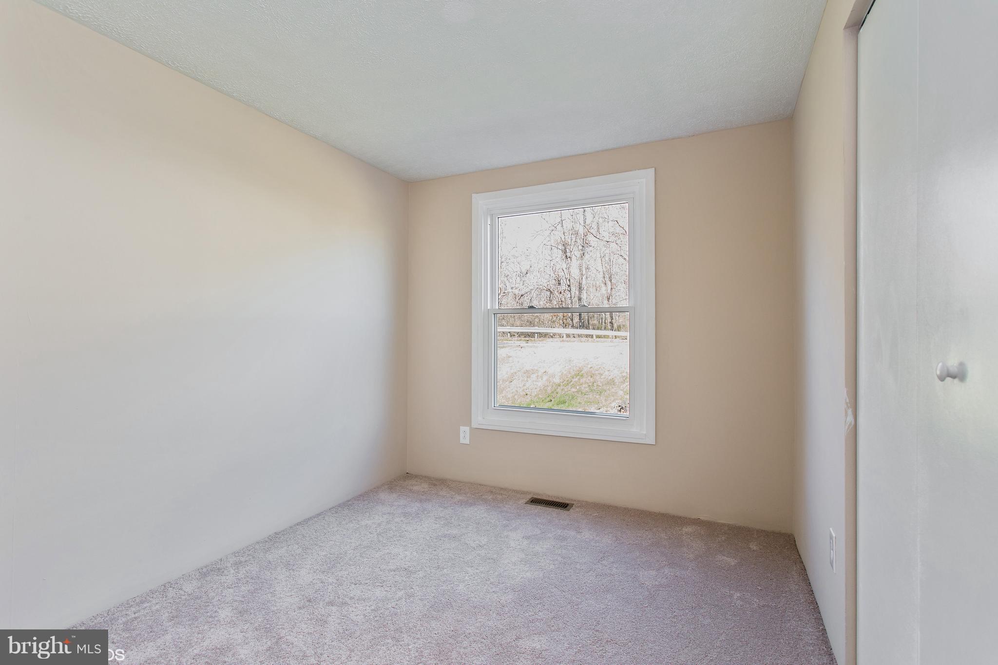 7313 Inwood Avenue Baltimore, MD 21228 - Photo 17 of 27 Bedroom