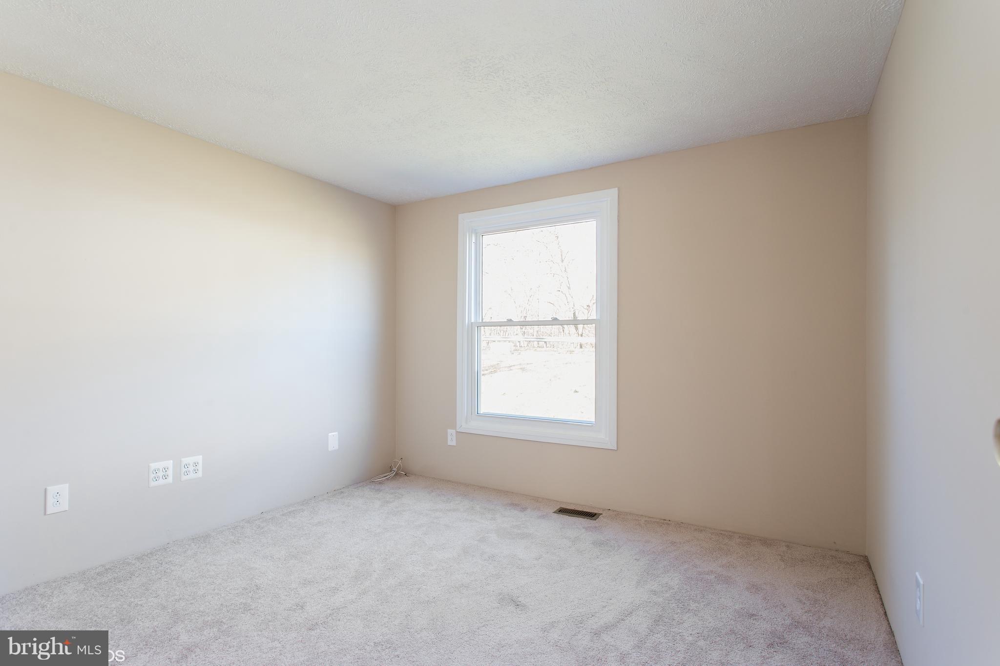7313 Inwood Avenue Baltimore, MD 21228 - Photo 22 of 27 Bedroom