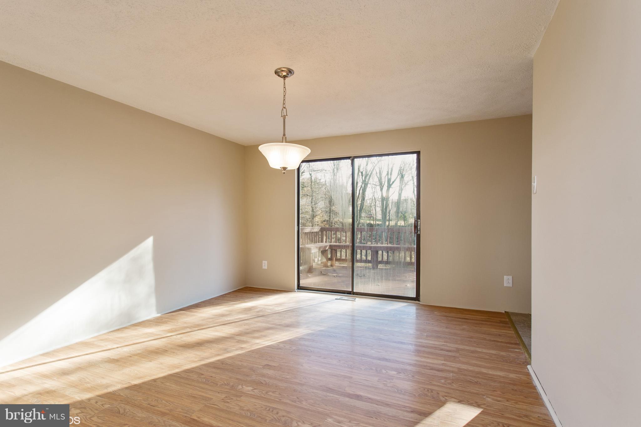 7313 Inwood Avenue Baltimore, MD 21228 - Photo 9 of 27 Dining Room