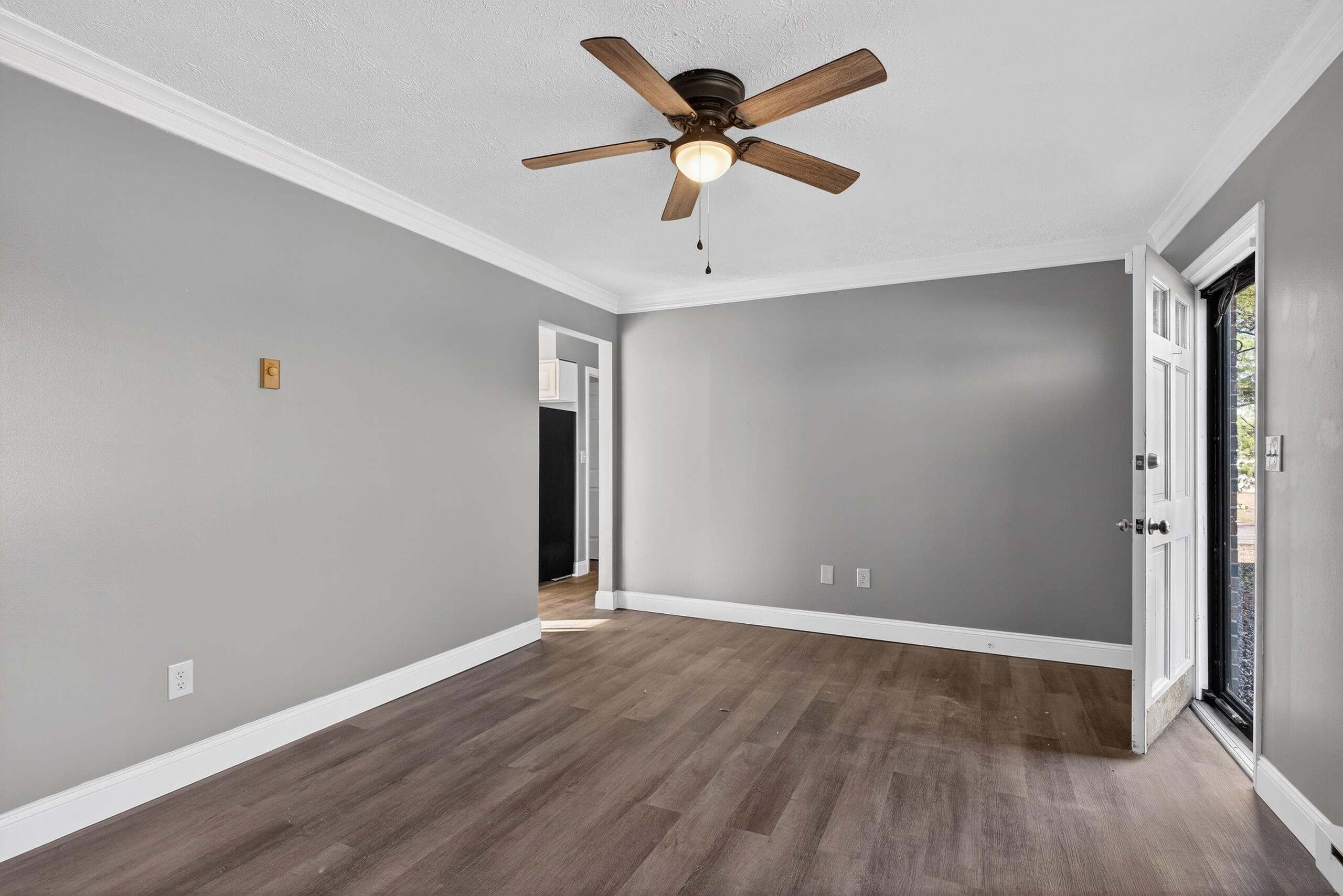 101 Static Road Paris, KY 40361 - Photo 6 of 22 101static07