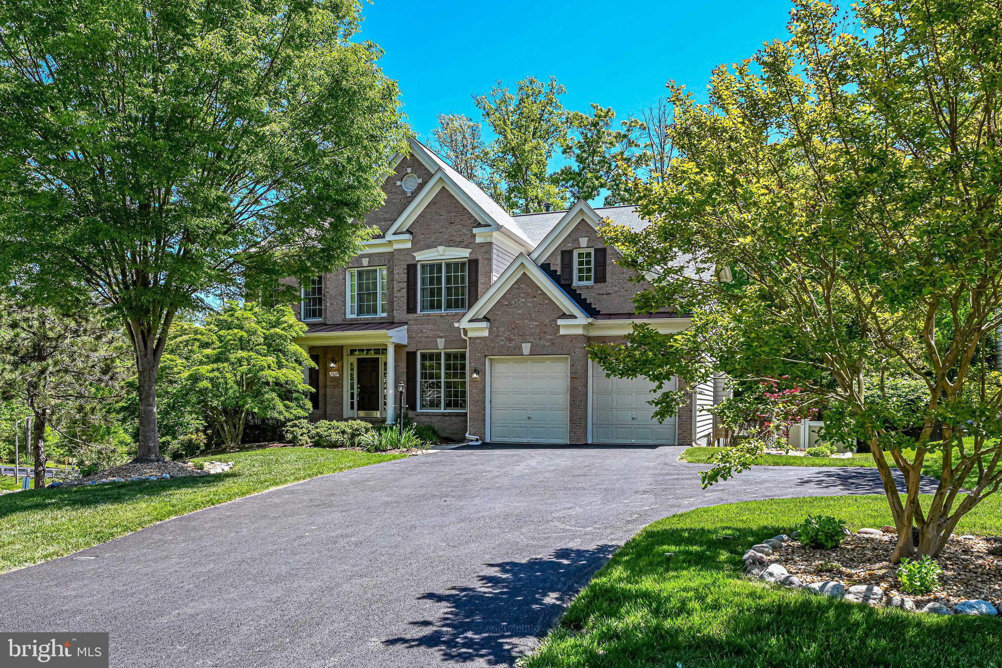 Welcome to 7829 Gambrill Woods Way!