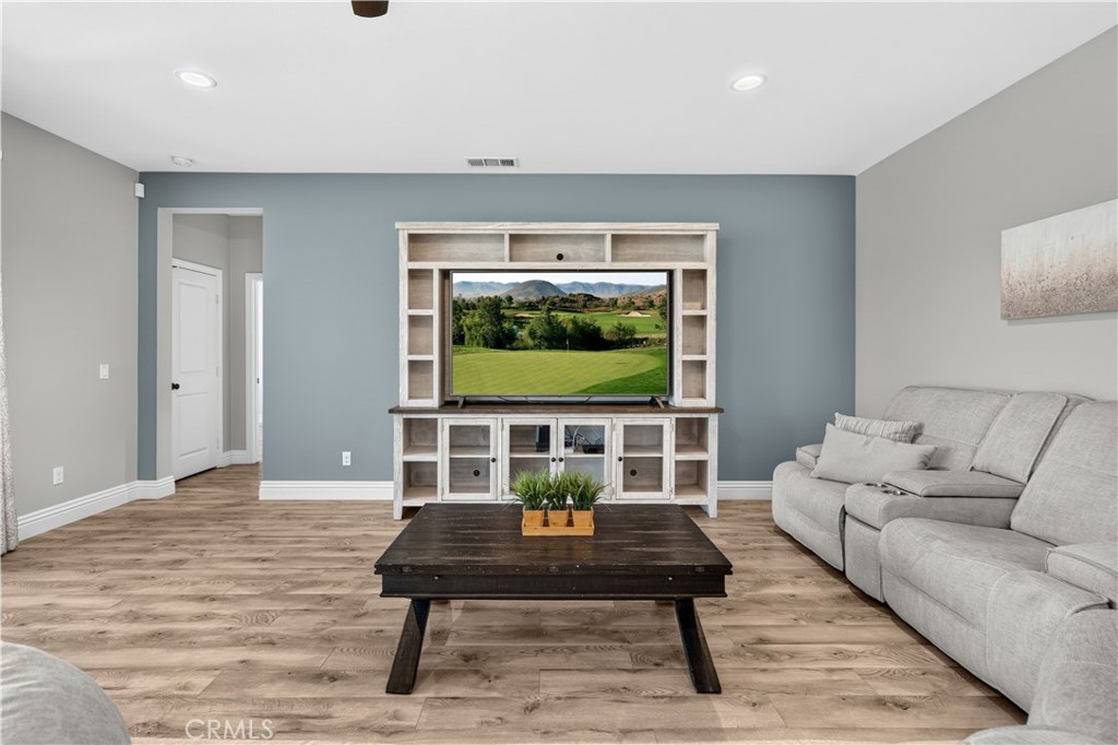 30598 Cricket Road Murrieta, CA 92563 - Photo 18 of 59