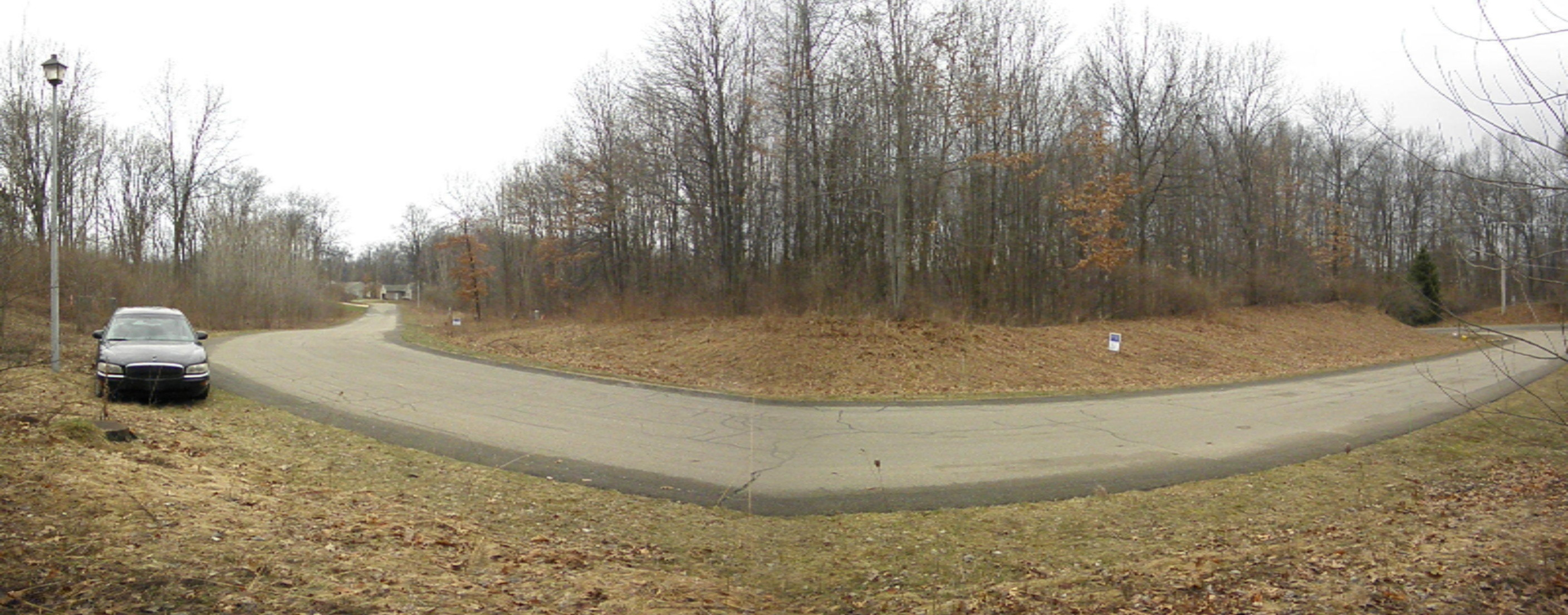 270 Markus Glen Drive, Unit 4 Plainwell, MI 49080 - Photo 2 of 3 P4030033.JPG