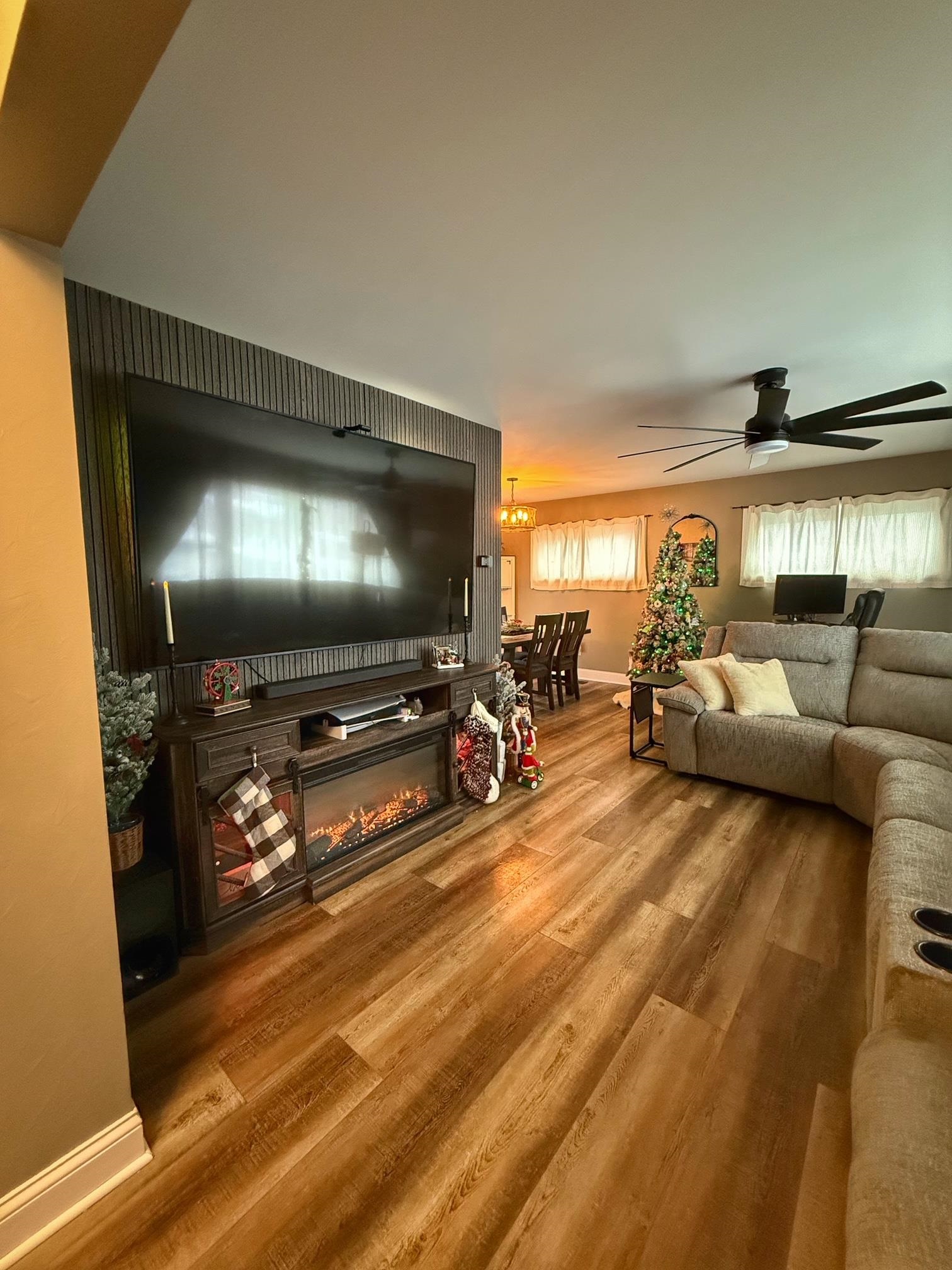 5016 Deland Road Flushing, MI 48433 - Photo 13 of 48 50195705-43f519ac-c75e-4b99-8ee5-691ca367c217.JPG