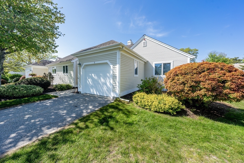 7 Masters Court, Unit 464 Mashpee, MA 02649 - Photo 2 of 33