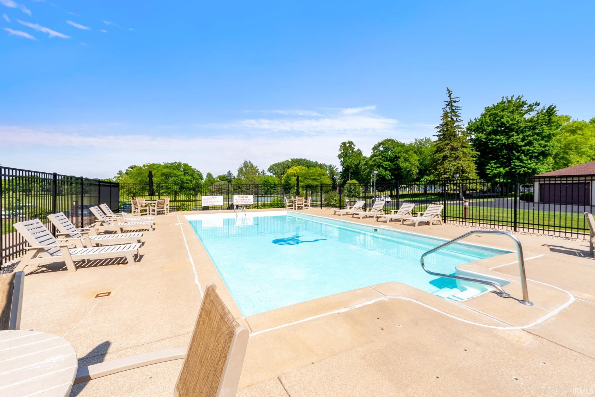 12275 North Ogden Point Road, Unit 105 Syracuse, IN 46567 - Photo 36 of 36
