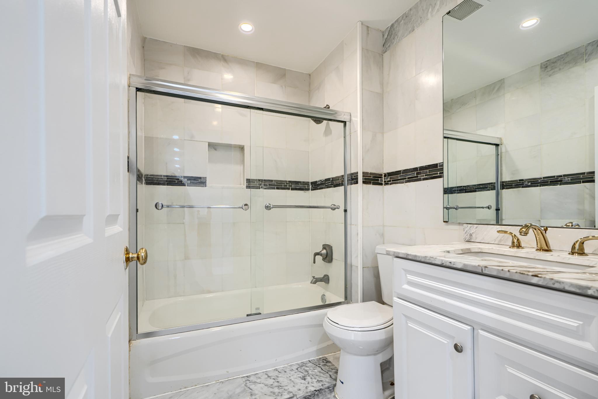 703 George Street Baltimore, MD 21201 - Photo 13 of 27 Elegant bathroom with modern finishes.