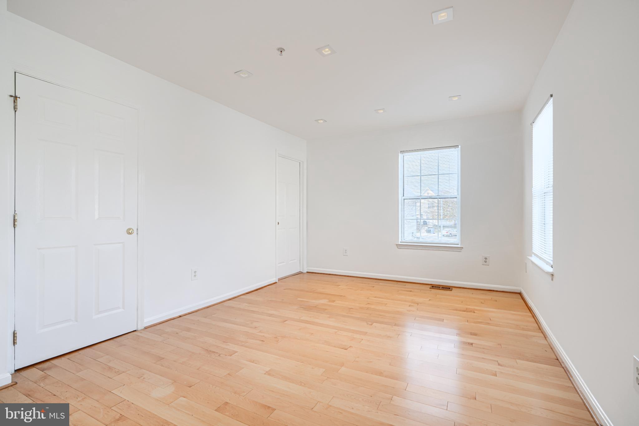 703 George Street Baltimore, MD 21201 - Photo 15 of 27 Bright and airy blank canvas awaits your touch.