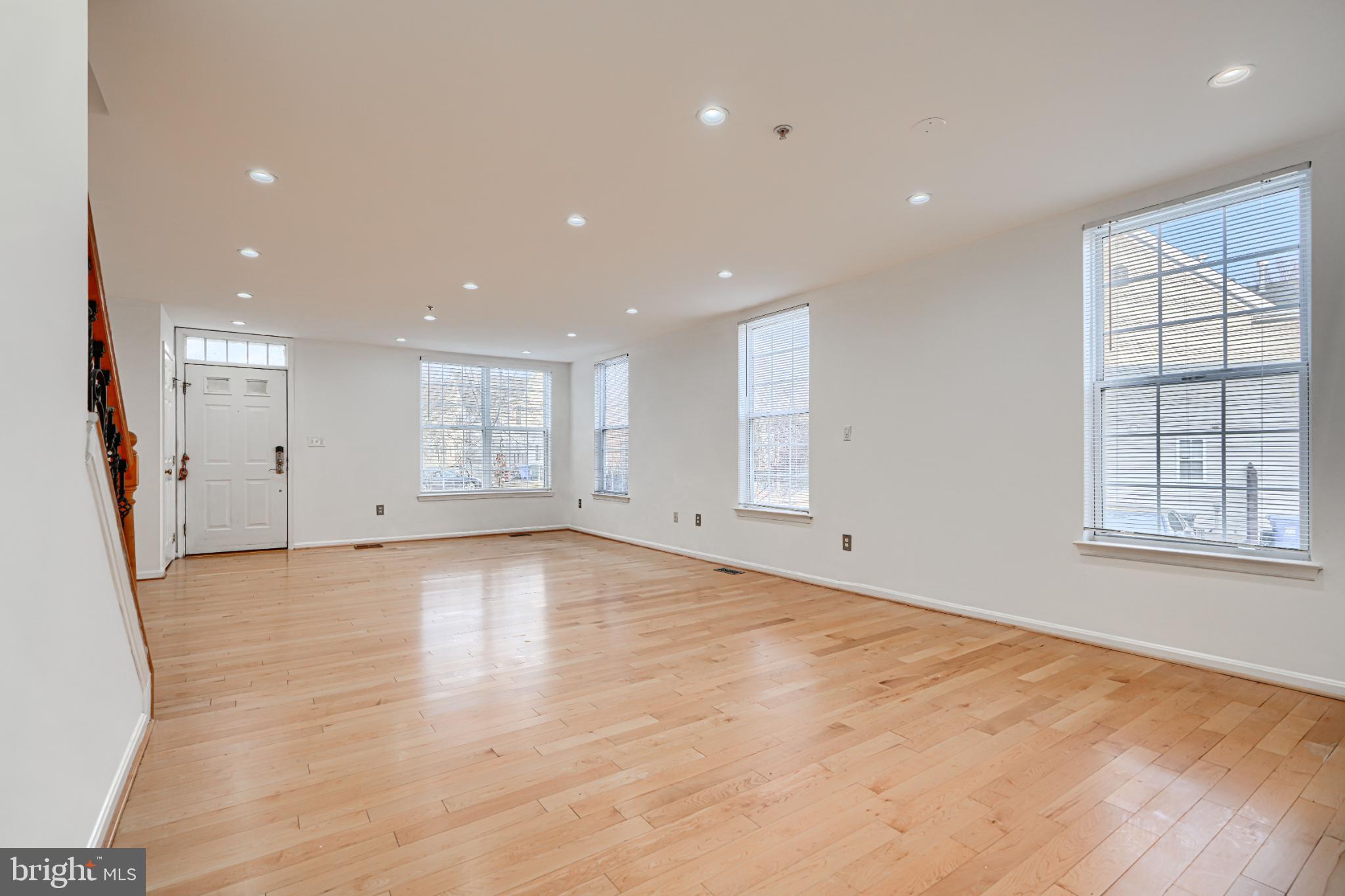 703 George Street Baltimore, MD 21201 - Photo 5 of 27 Bright and airy open space invites creativity.