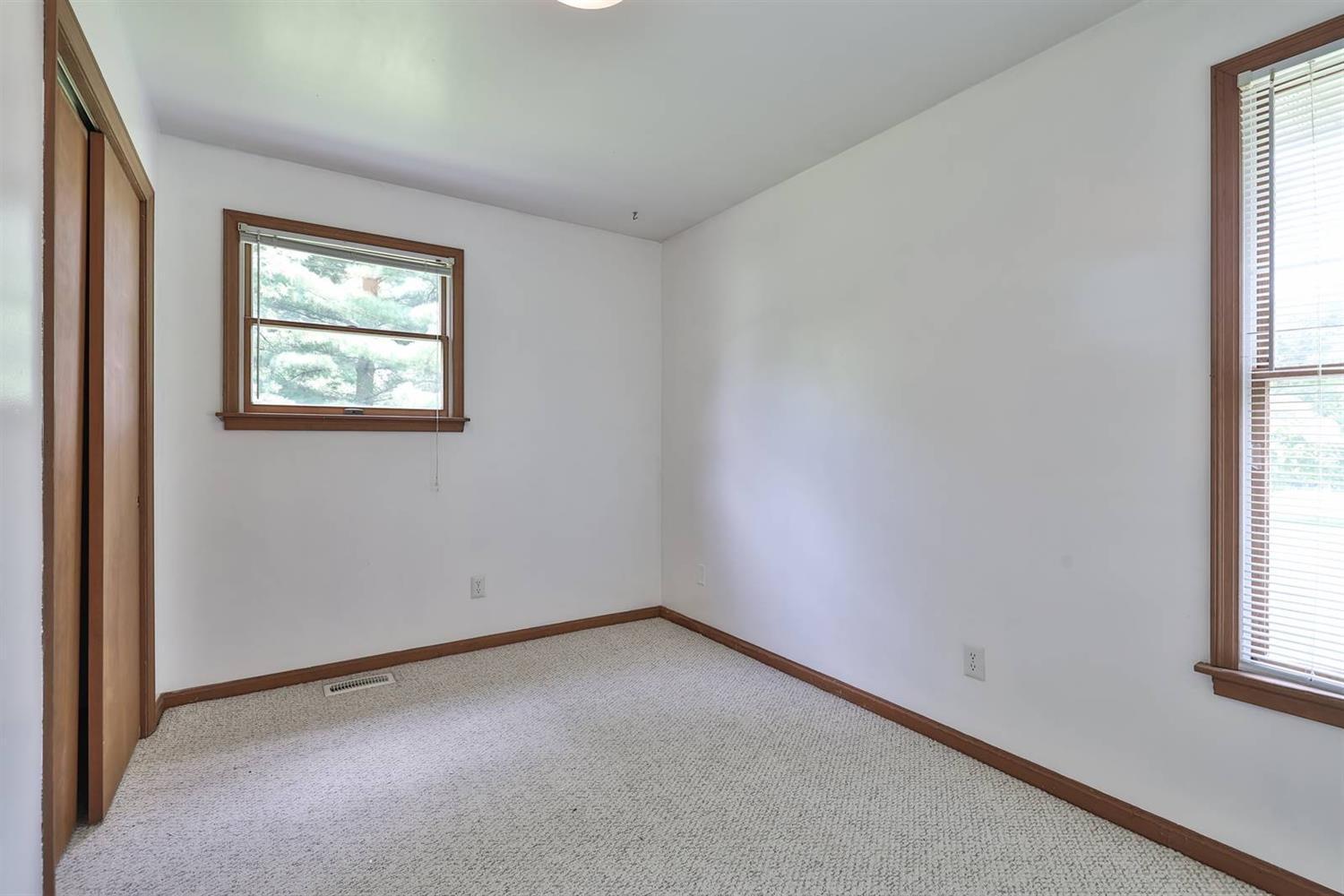 2235 Bell Road Hamilton, OH 45013 - Photo 18 of 38 Gallery Image 18