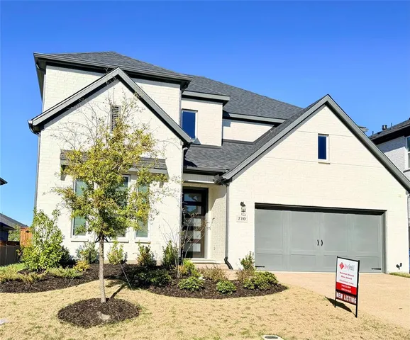 a house view with a outdoor space