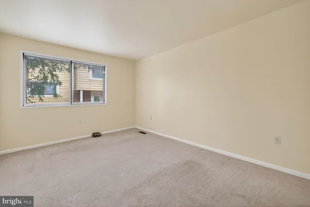 $2,400 | 13045 Thyme Court, Germantown, MD 20874