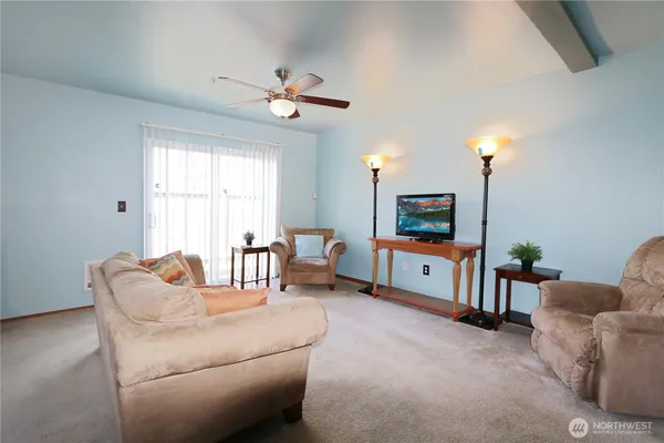 $385,000 | 1002 108th St Court East, Unit 23, Tacoma, WA 98445