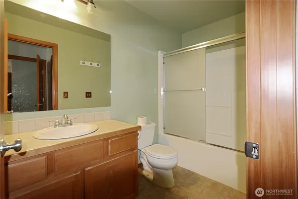 $385,000 | 1002 108th St Court East, Unit 23, Tacoma, WA 98445