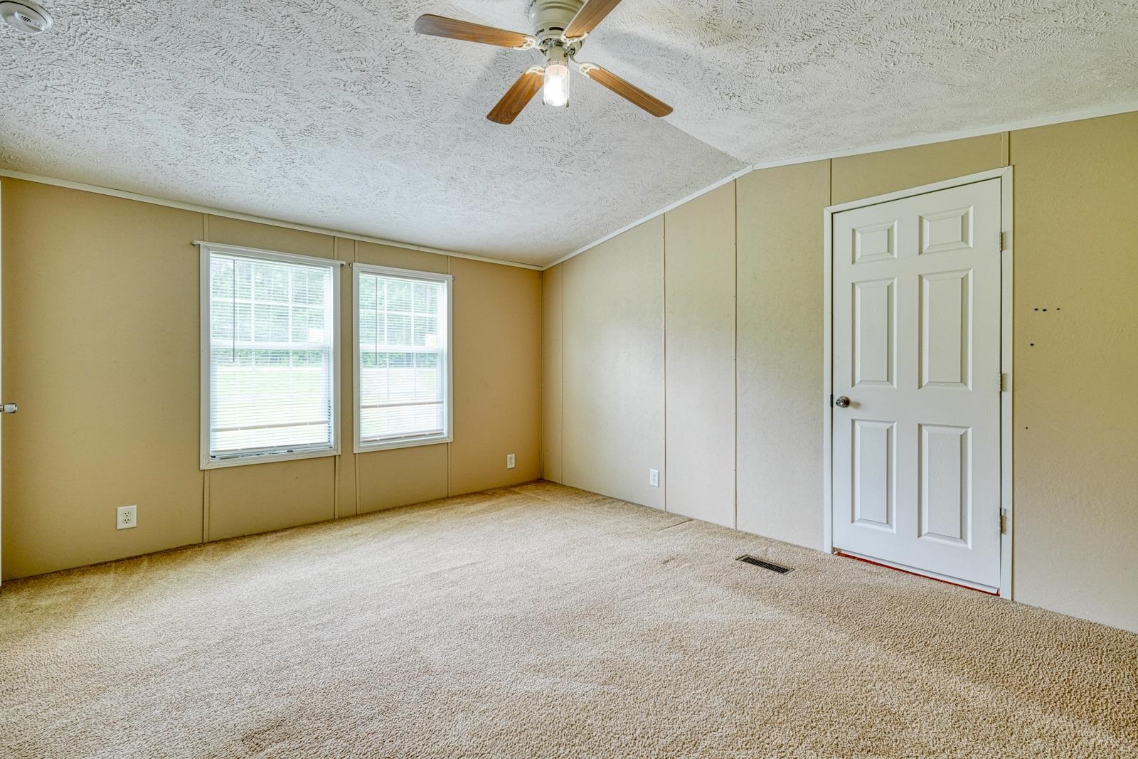 769 Zimmerman Road Wellford, SC 29385 - Photo 10 of 23