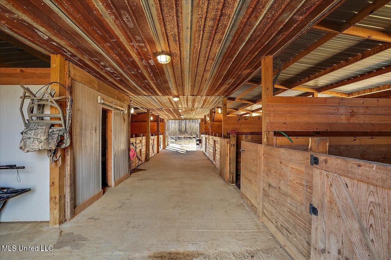 522 Country Club Road Canton, MS 39046 - Photo 44 of 58 48-522 Country Club Rd