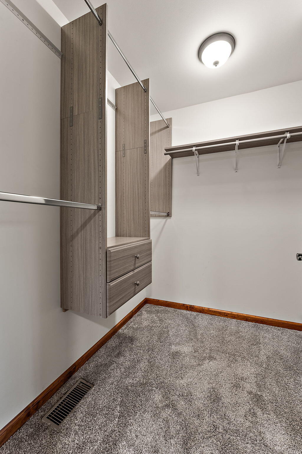 375 Reif Drive Hebron, IN 46341 - Photo 30 of 58 1024x1536