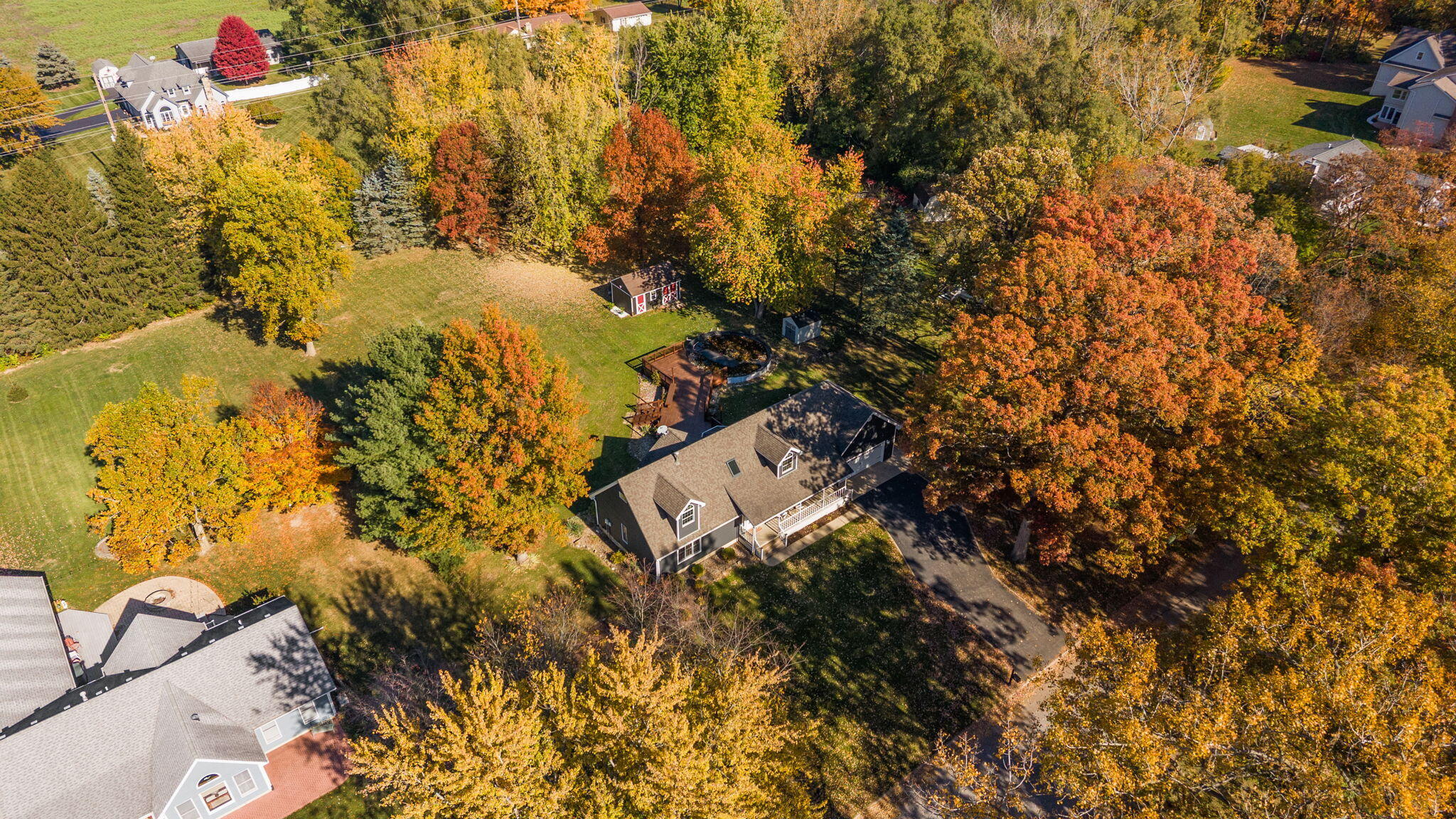 375 Reif Drive Hebron, IN 46341 - Photo 3 of 58 2048x1152