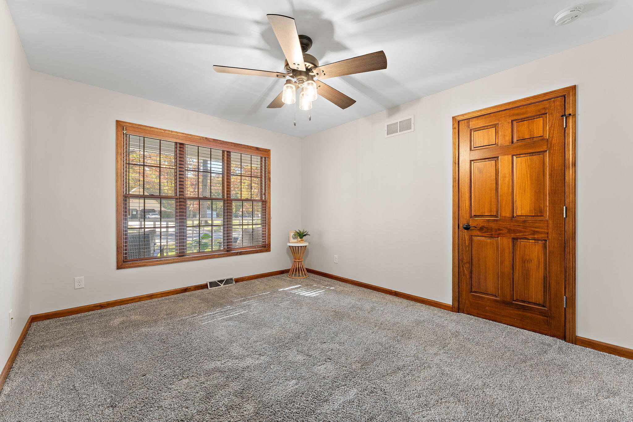 375 Reif Drive Hebron, IN 46341 - Photo 31 of 58 2048x1365