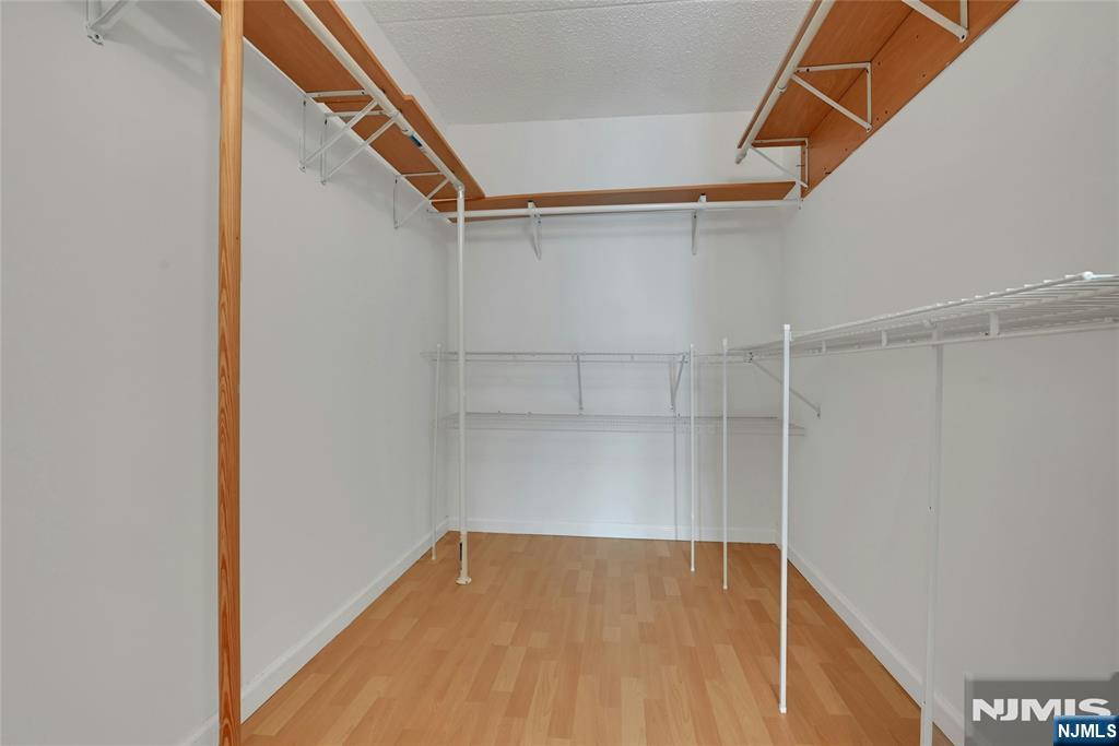 1077 River Road, Unit 1009 Edgewater, NJ 07020 - Photo 20 of 34 Gallery Image 20