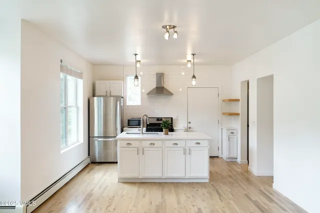 $575,000 | 511 Metcalf Road, Unit J30, Avon, CO 81620