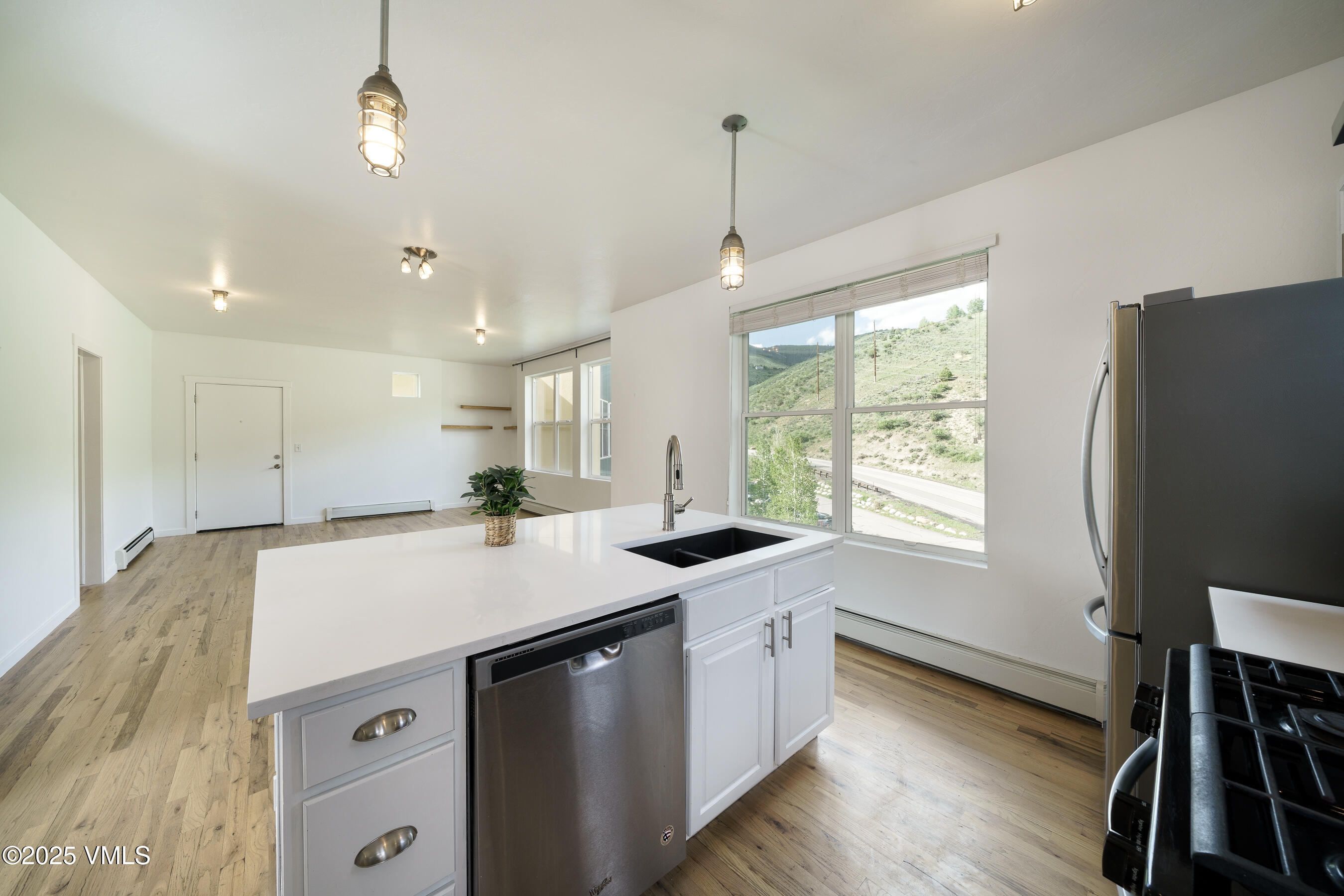 511 Metcalf Road, Unit J30 Avon, CO 81620 - Photo 14 of 30 Metcalf_Lofts_J30_055