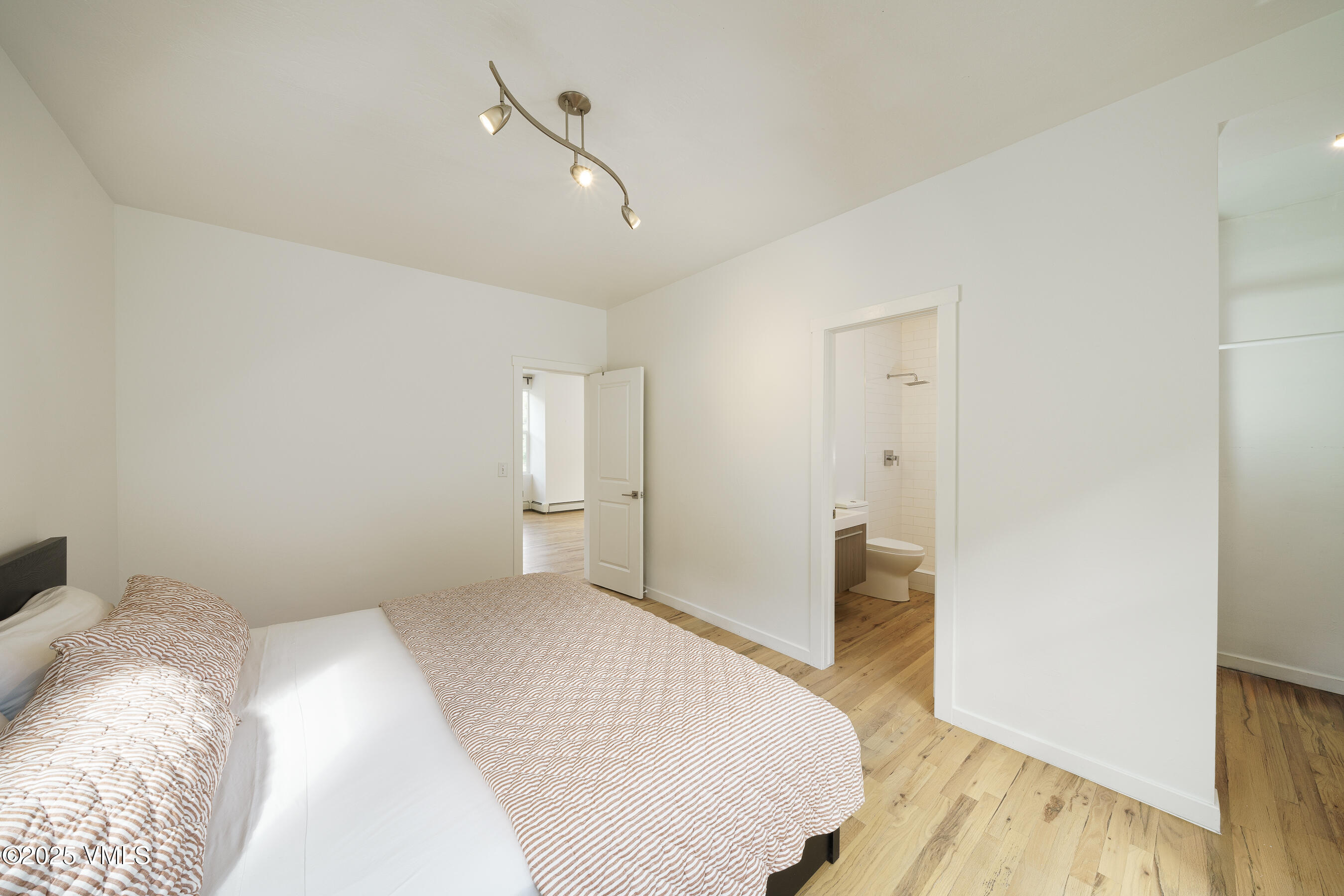 511 Metcalf Road, Unit J30 Avon, CO 81620 - Photo 16 of 30 Metcalf_Lofts_J30_050