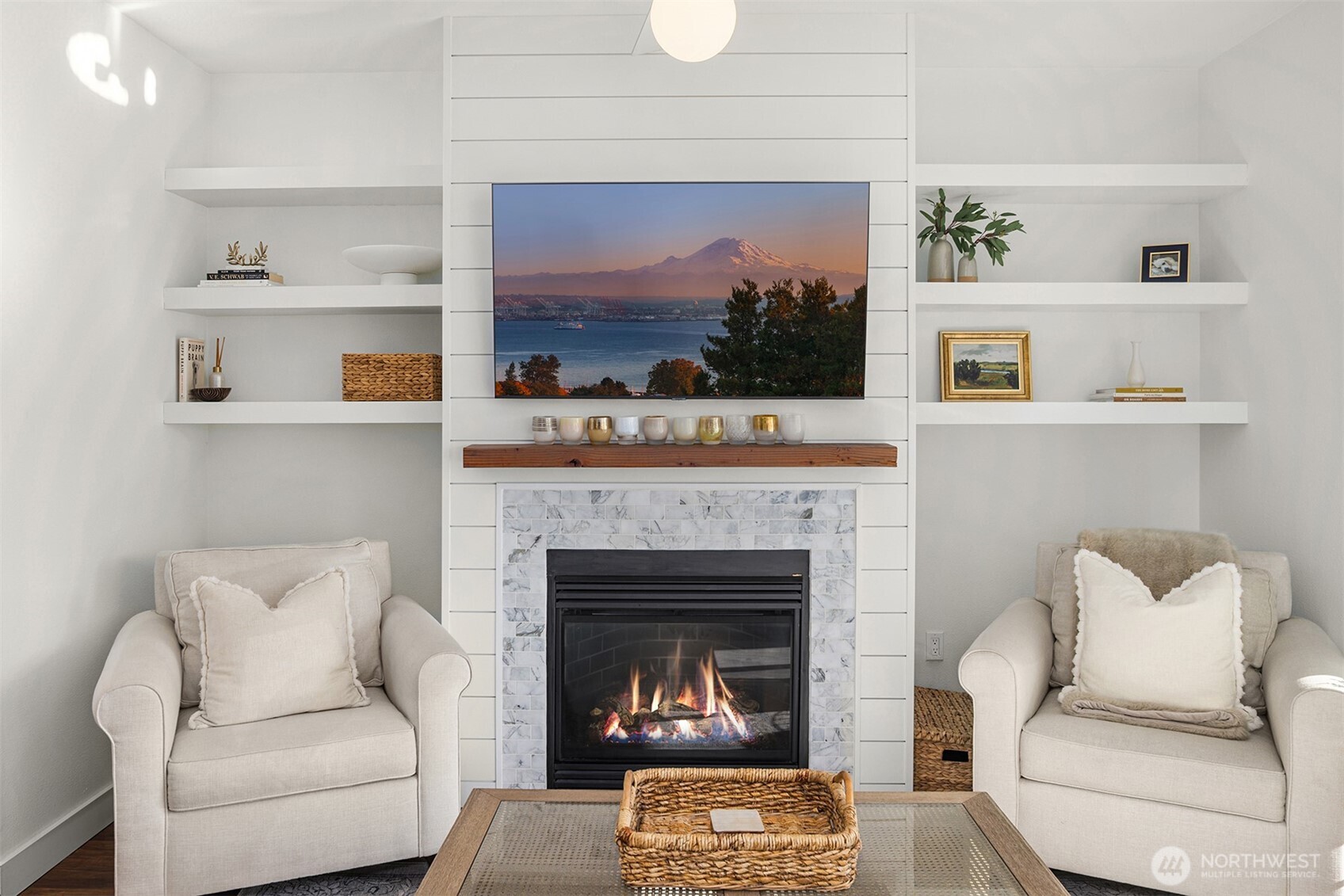 23420 Southeast Black Nugget Road, Unit A204 Issaquah, WA 98029 - Photo 6 of 36