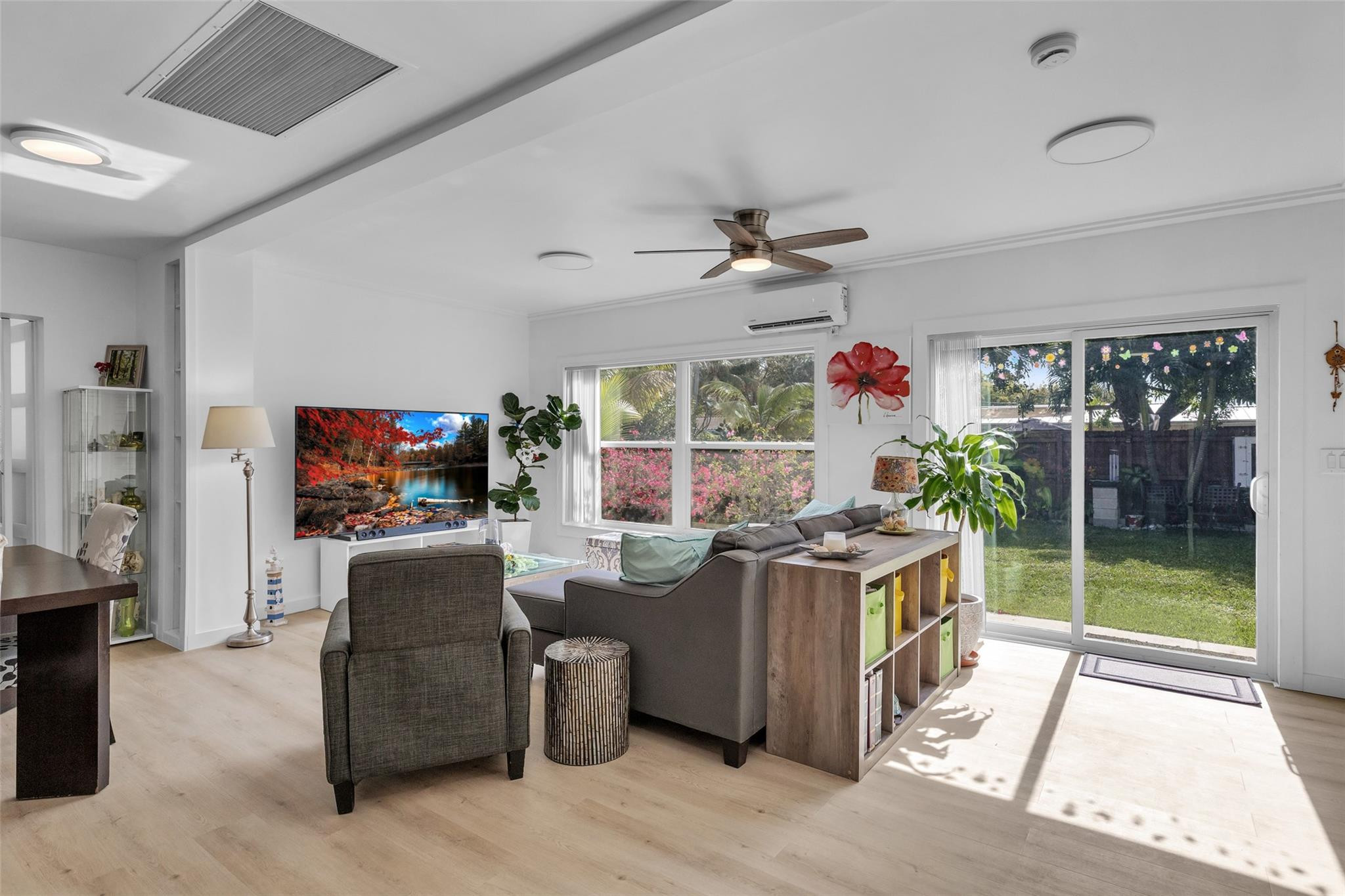 3194 Taft Street Hollywood, FL 33021 - Photo 6 of 48 Photo 6