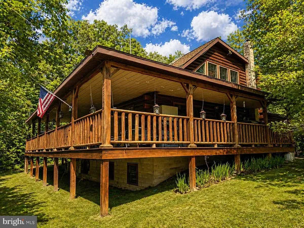 $555,000 | 33529 Watts Bay Drive, Wallops Island, VA 23337