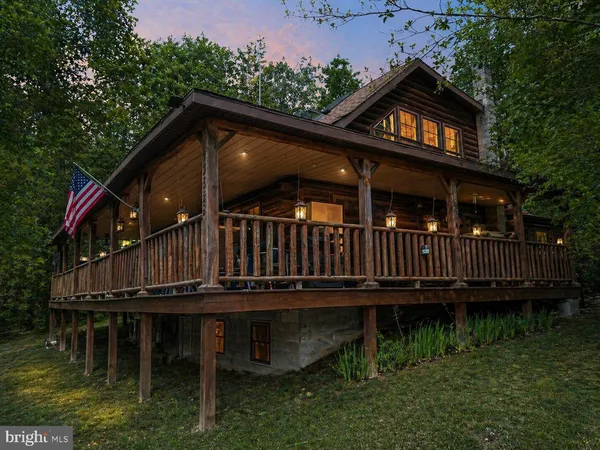 $555,000 | 33529 Watts Bay Drive, Wallops Island, VA 23337