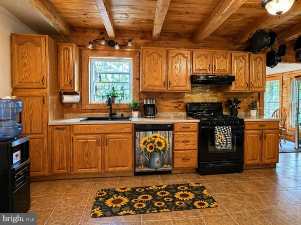 $555,000 | 33529 Watts Bay Drive, Wallops Island, VA 23337