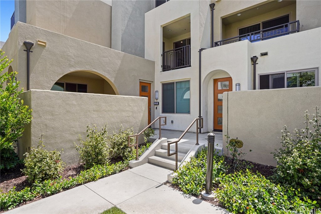 237 Magnet Irvine, CA 92618 - Photo 20 of 22 an aerial view of a house with a yard