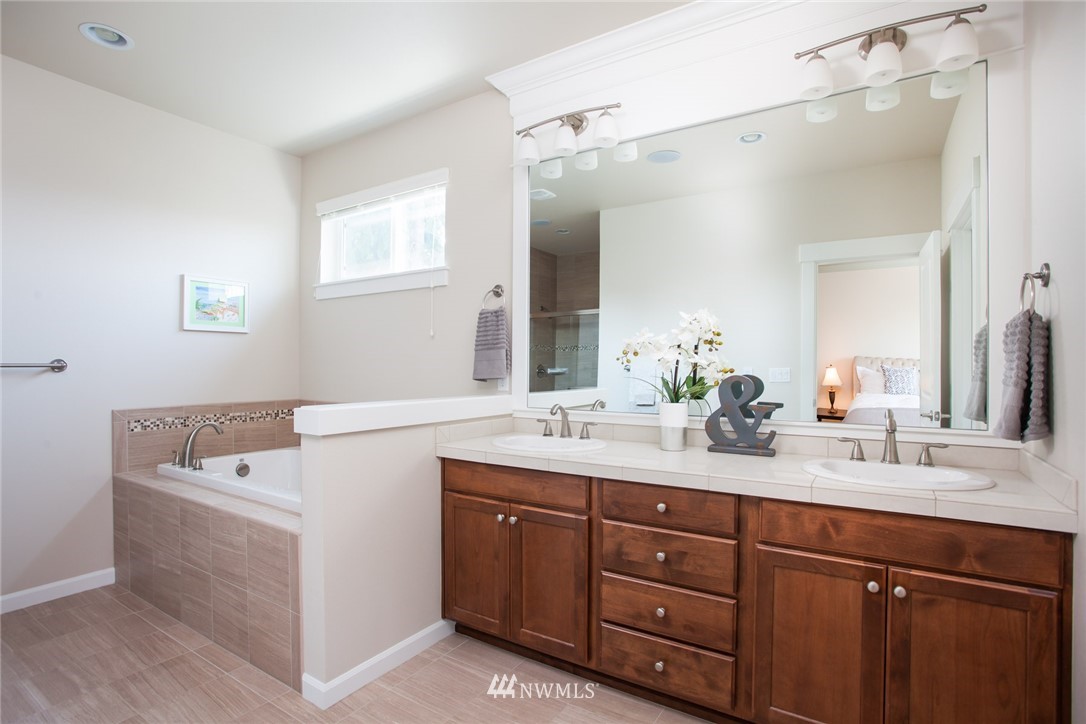 6419 Southeast 2nd Street Renton, WA 98059 - Photo 13 of 24 Gallery Image 13