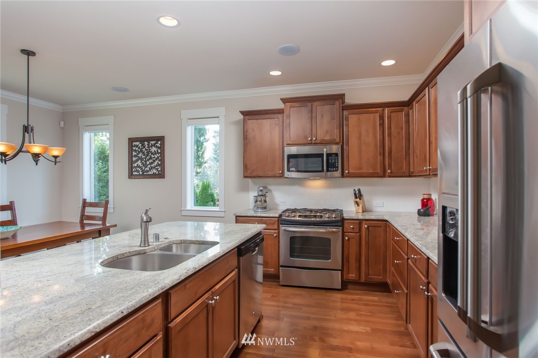 6419 Southeast 2nd Street Renton, WA 98059 - Photo 6 of 24 Gallery Image 6