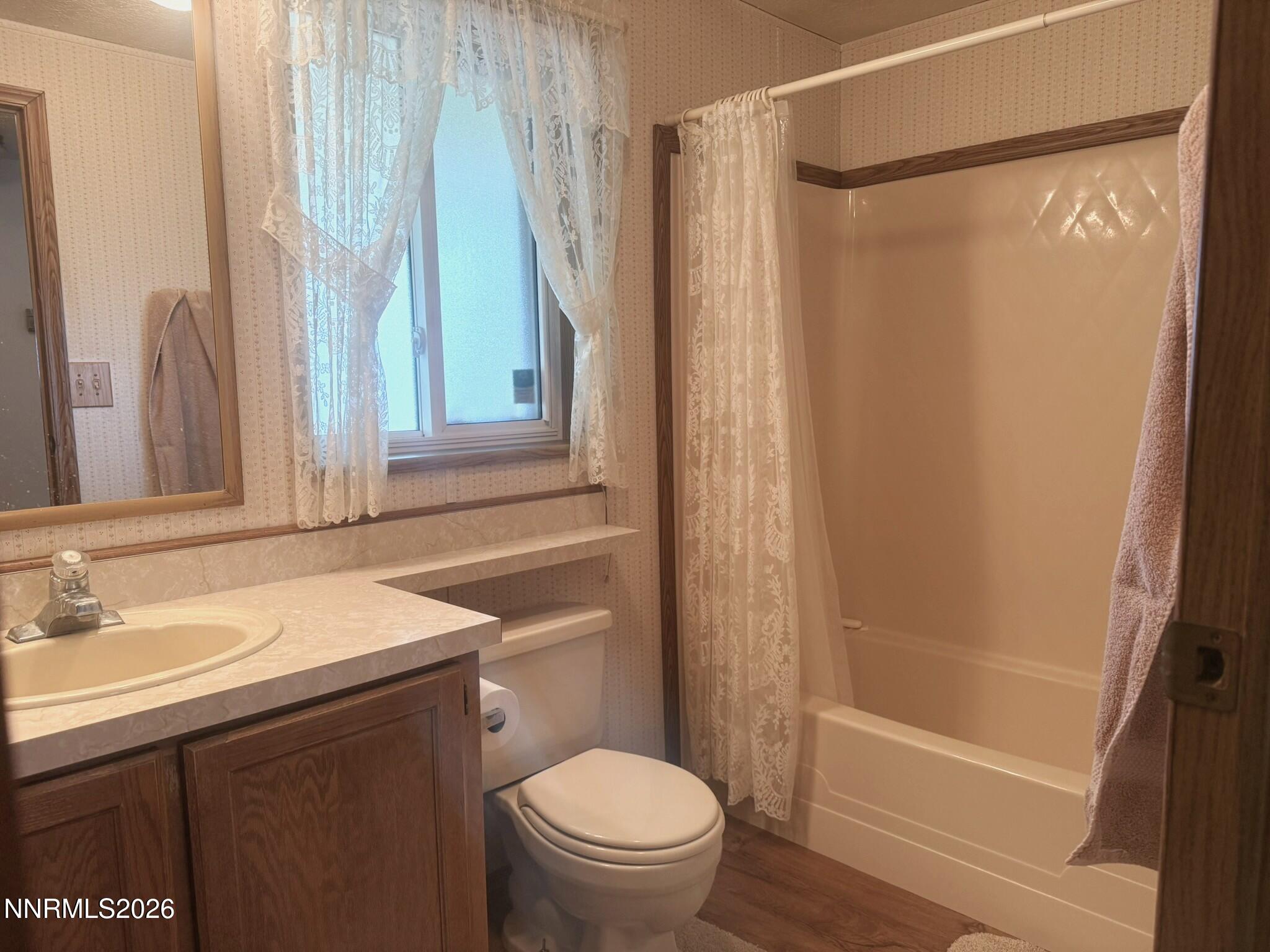 17465 Fantail Street Reno, NV 89508 - Photo 10 of 11 Bath