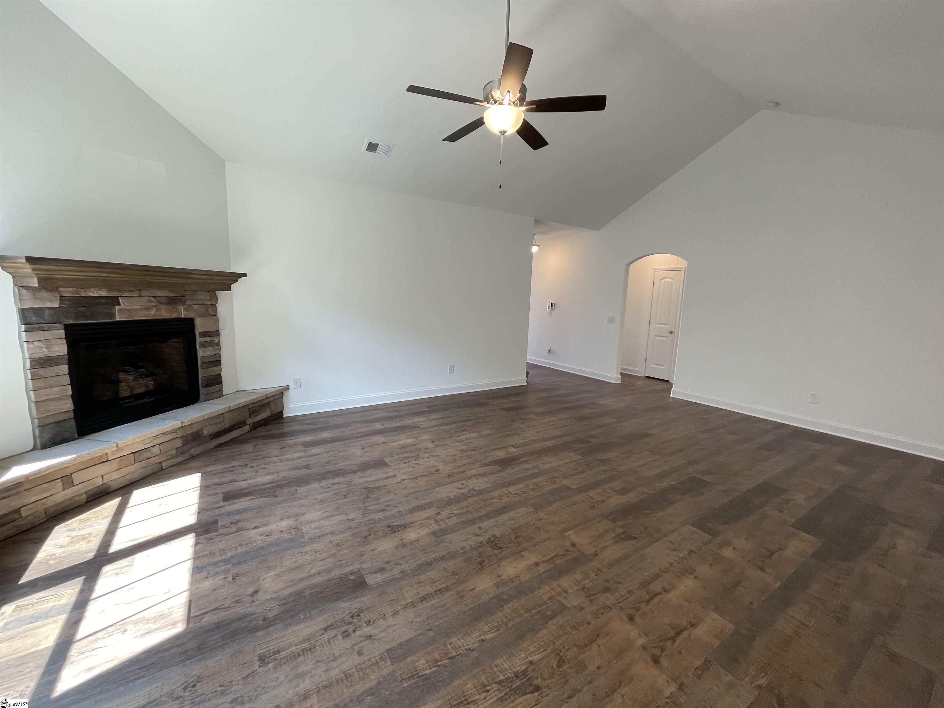 116 Forest Ridge Way Greenville, SC 29617 - Photo 2 of 27