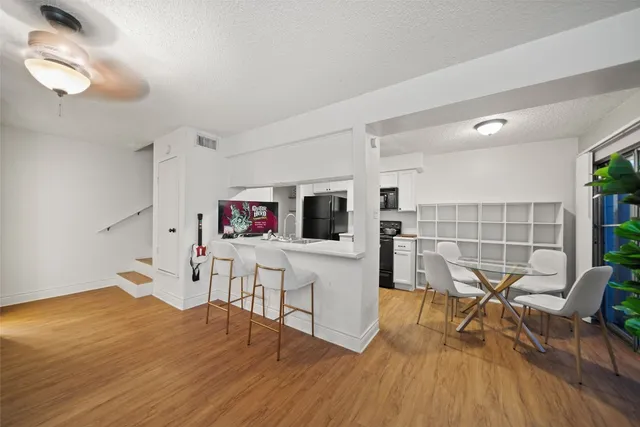 $869,900 | 3507 Alpine Circle, Austin, TX 78704