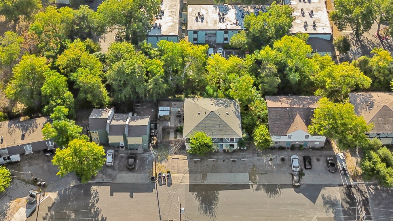 3507 Alpine Circle Austin, TX 78704 - Photo 38 of 39 an aerial view of a house with a yard and garden