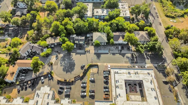 $869,900 | 3507 Alpine Circle, Austin, TX 78704