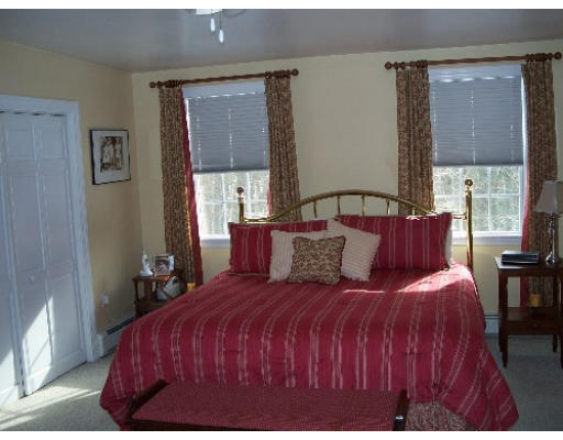 2 Juniper Road Andover, MA 01810 - Photo 6 of 16 Gallery Image 6