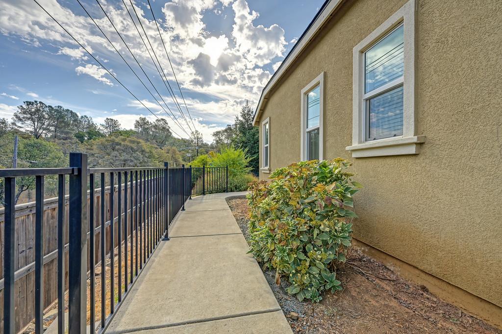 21583 Cascade Crossing Road Grass Valley, CA 95949 - Photo 40 of 51 Gallery Image 40