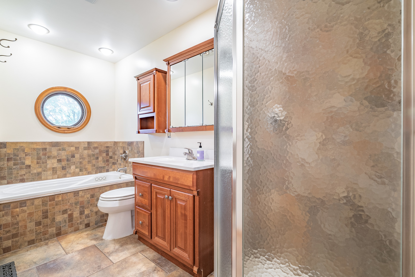 3210 Opengate Road Crystal Lake, IL 60012 - Photo 15 of 35 Gallery Image 15